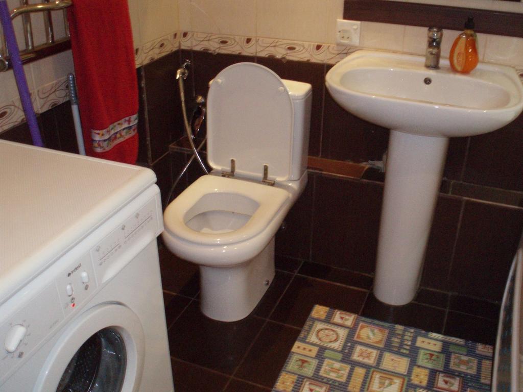 Apartment Studio On Mayakovskogo Avenue Zaporizhia Bilik gambar